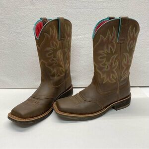Ariat Womens Delilah Western Performance Boot Size 9B Broad Square Toe Western